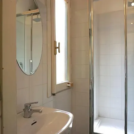 شقة Frattina Suites *