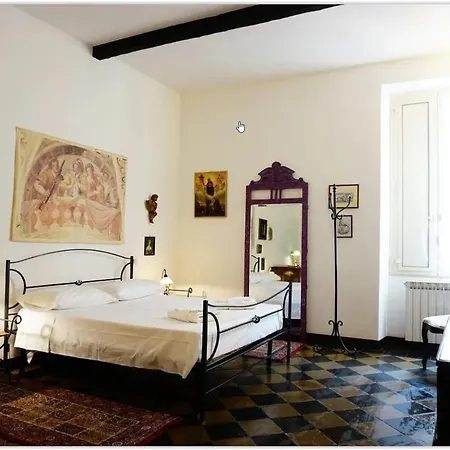 شقة Frattina Suites *